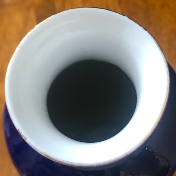 80s Japanese Cobalt Blue Floral Pattern Bud Vase - Picture 3 of 7